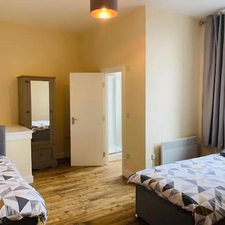 8 Fish Street, Budget City Centre Accomodation 利兹 外观 照片