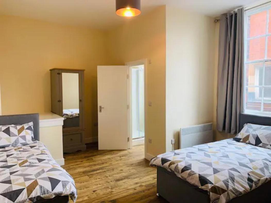 8 Fish Street, Budget City Centre Accomodation 利兹 外观 照片