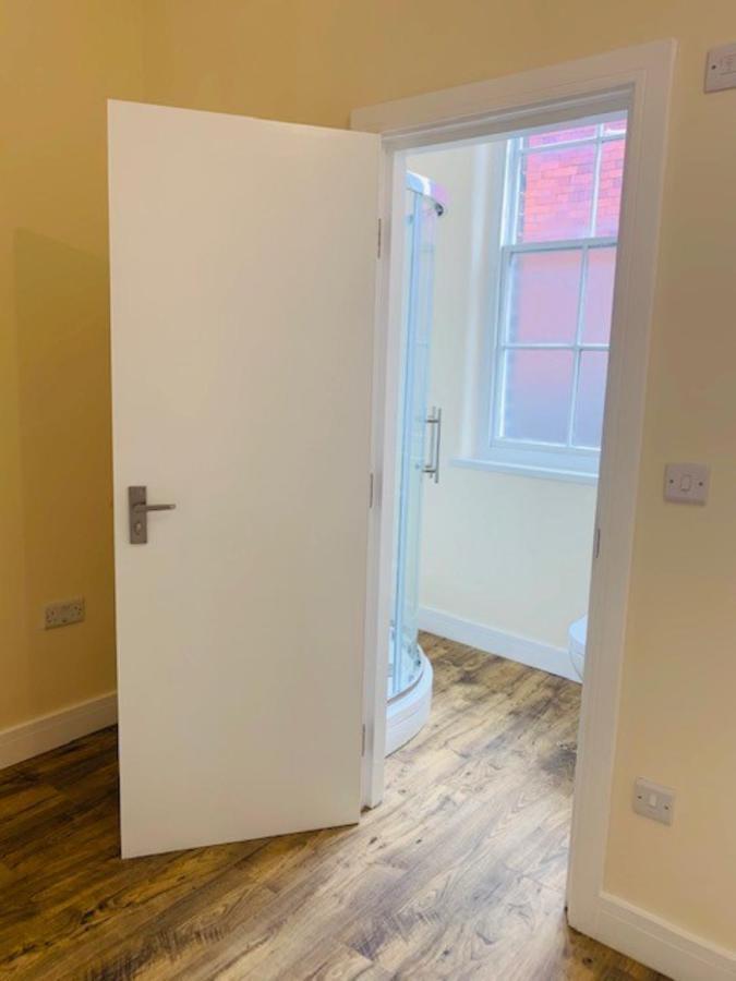 8 Fish Street, Budget City Centre Accomodation 利兹 外观 照片